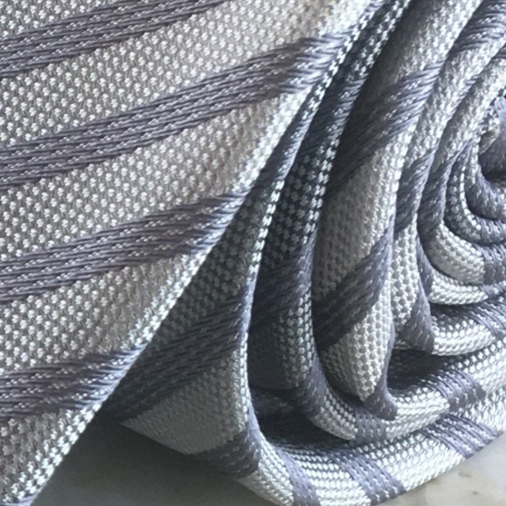 KENNETH COLE SILK TIE - Picture 11 of 11